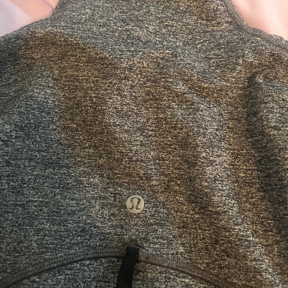 Fairly used define jacket - Picture 4 of 5